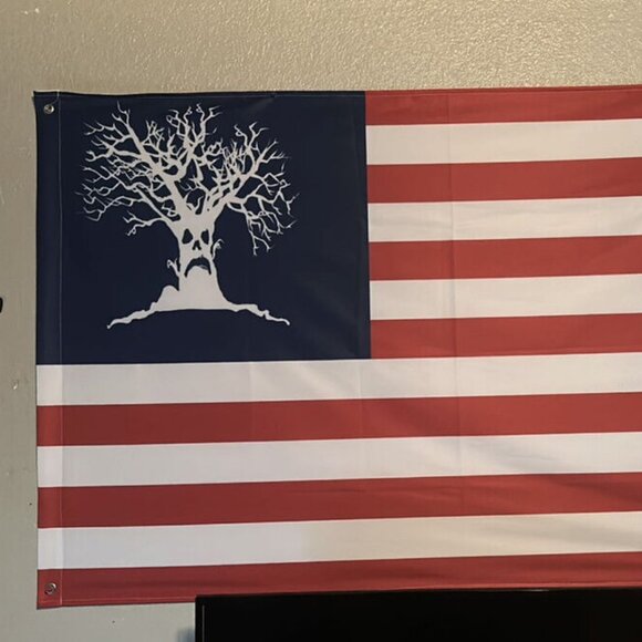 Haunted Mound Flag - Picture 1 of 4
